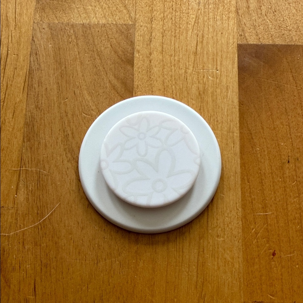 PopSocket White Floral Phone Grip